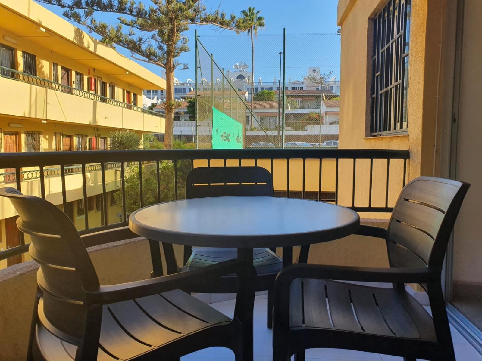 Torres Del Sol Apartment